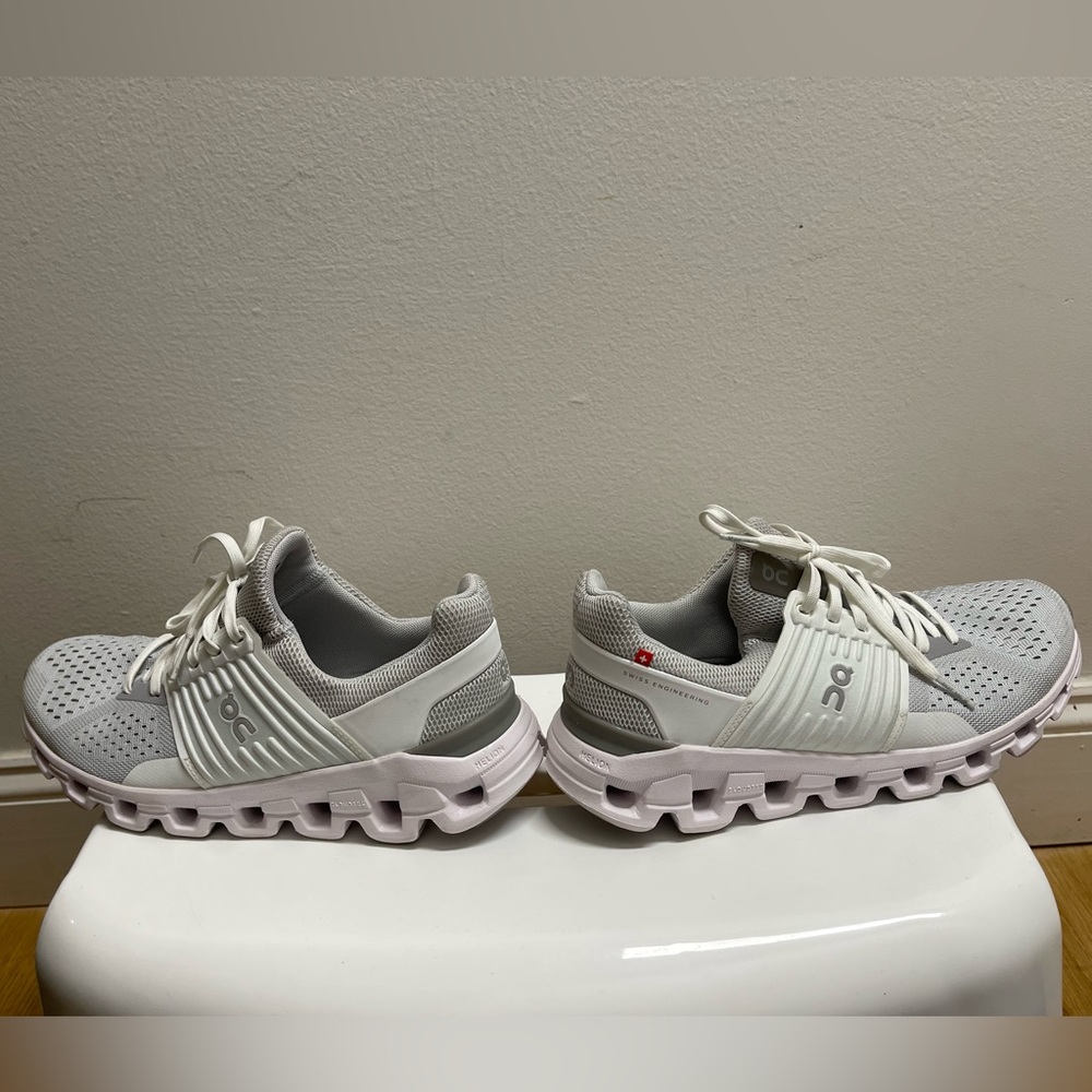 On Cloudswift Women's Running Shoe in Glacier White. Sz: 7.5 —NEW Without Tags